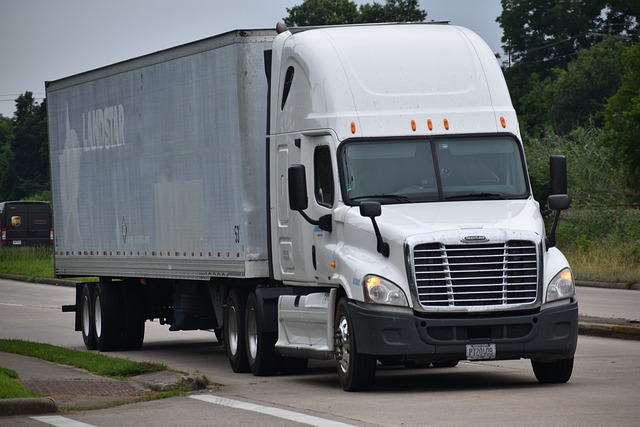 Smooth Cross-Country Moves: Choosing Reputable Moving Companies for Truck Transport